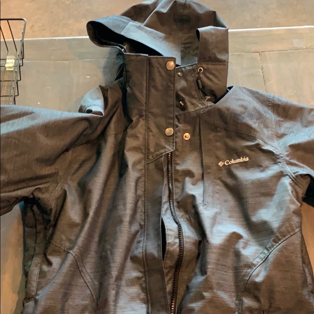 Columbia outer shell waterproof jacket